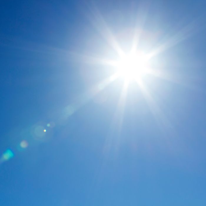 SOLEIL-SUR-CIEL-BLEU